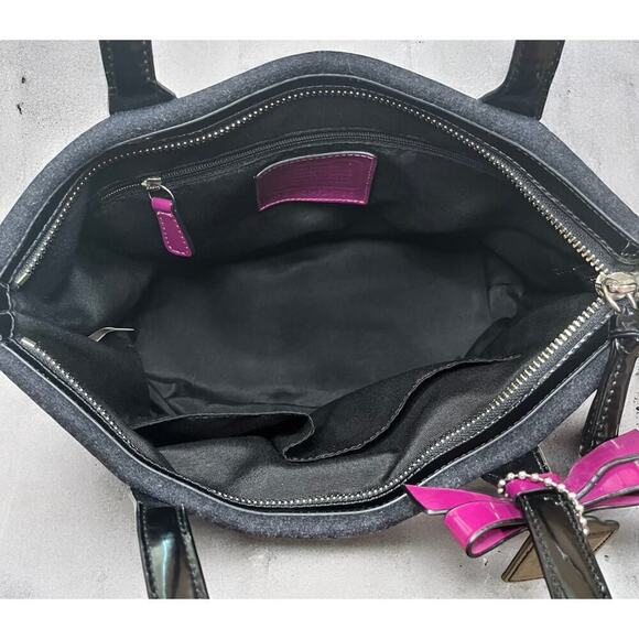 Coach F24786 Signature Stripe Wool Tote Bag - Picture 5 of 10